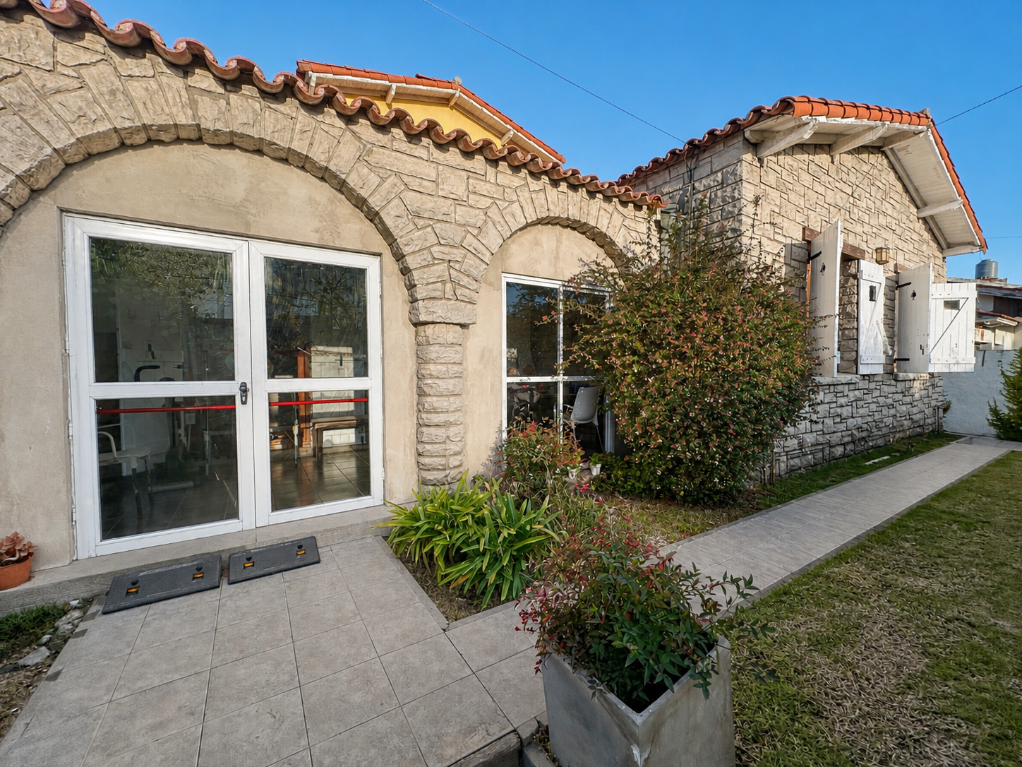 Exterior de la Sede Chauvin de Residencia Namasté.