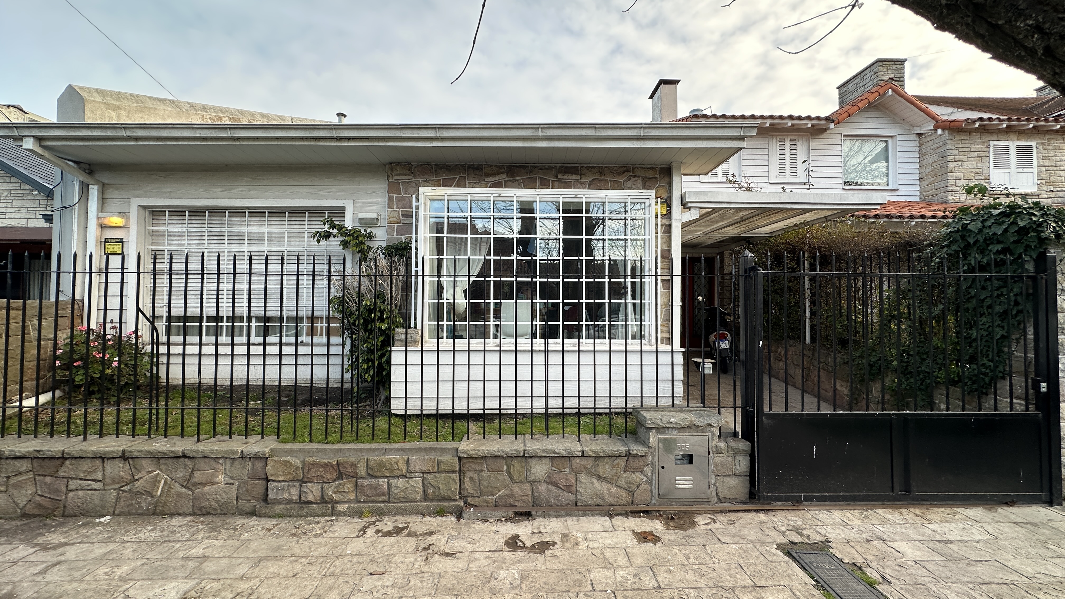 Exterior de la Sede Güemes de Residencia Namasté.
